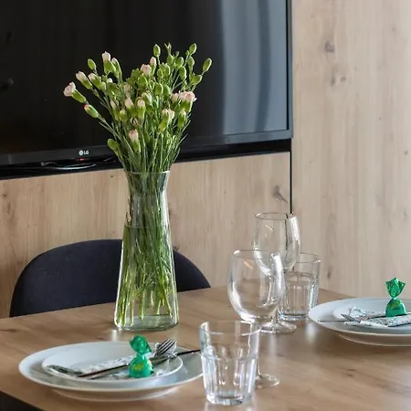 Port Lwowska With Swimming Pool By Renters Kolobřeh