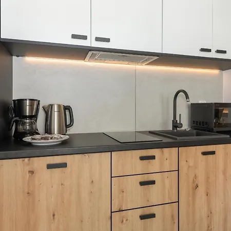 Port Lwowska With Swimming Pool By Renters Apartmán Kolobřeh