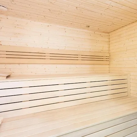 Apartment Port Lwowska With Swimming Pool By Renters Kolobrzeg