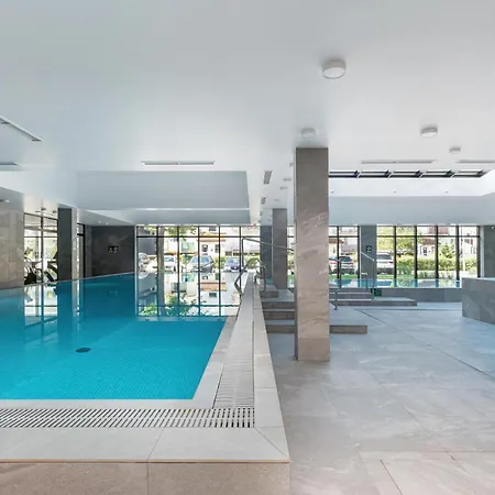 Port Lwowska With Swimming Pool By Renters Appartement *