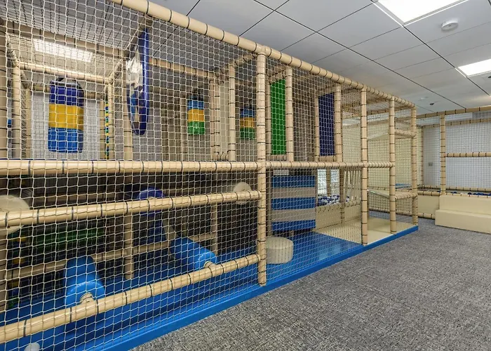 Apartament Port Lwowska With Swimming Pool By Renters *