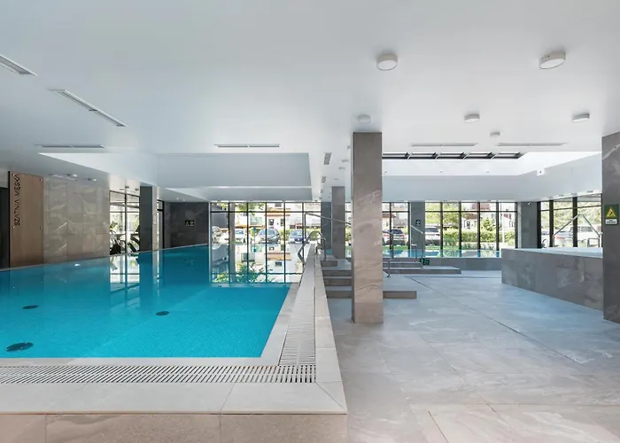 Port Lwowska With Swimming Pool By Renters Apartament *